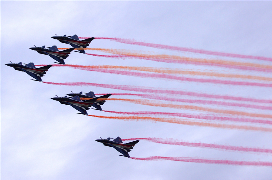 International air show ends with stunning flare