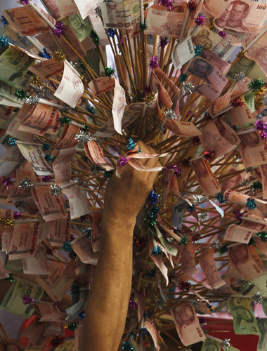 Alms-offering ceremony in Bangkok