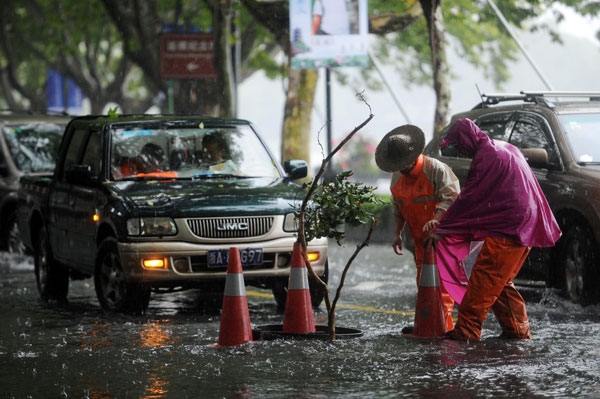 Typhoon Fitow affects over 3m people in E China