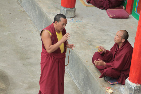 Life of monks at Dongrup Ling Monastery