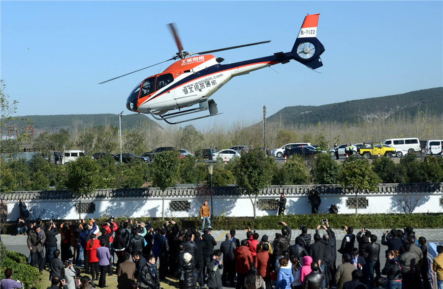 Tourists offered better views in C China