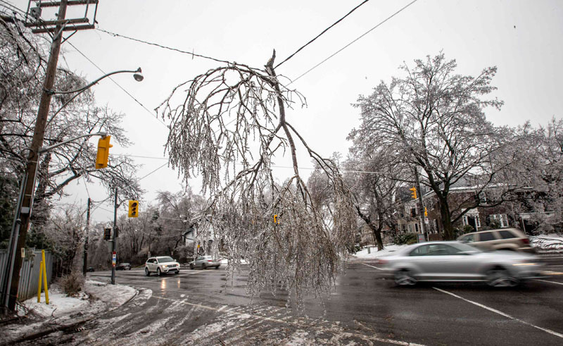 Ice storm hits Toronto