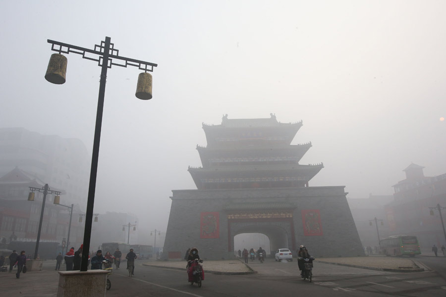 China issues fog alerts