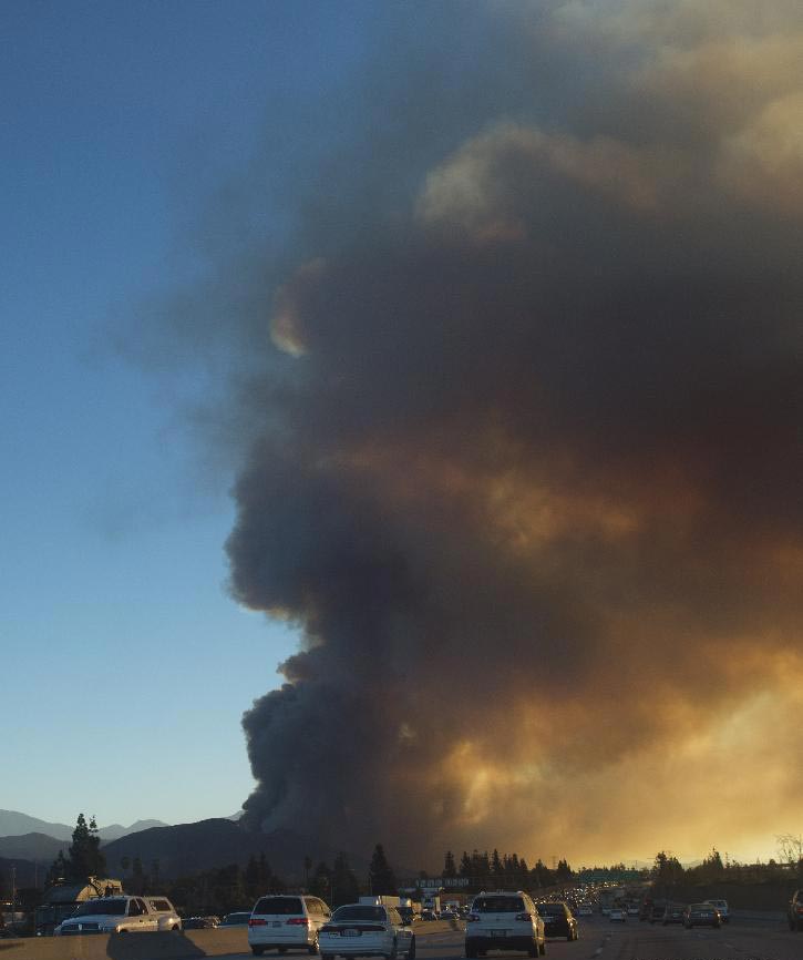 Wildfire out of control in Los Angeles, US