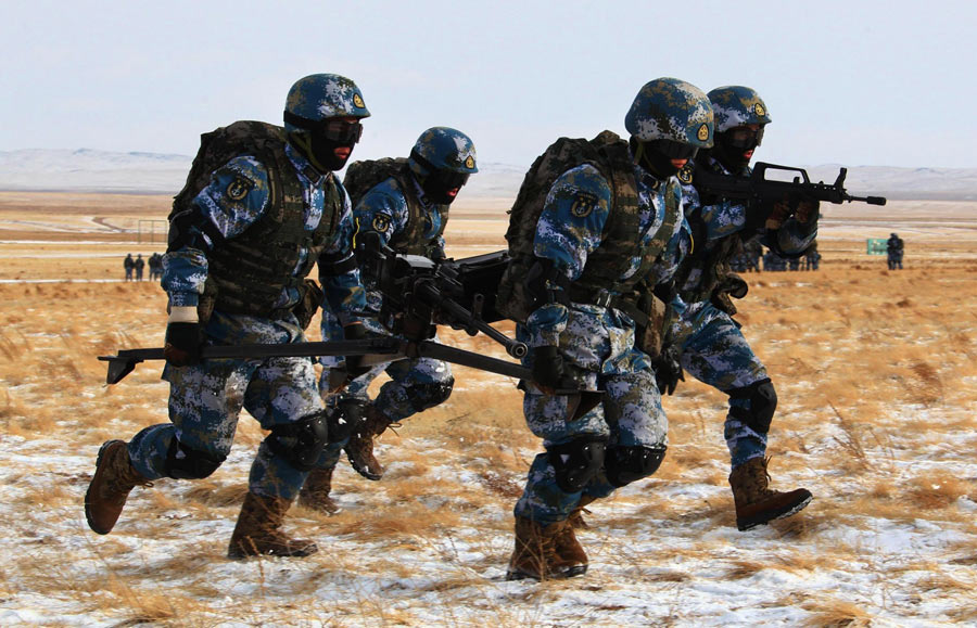 Chinese marines train in deep freeze