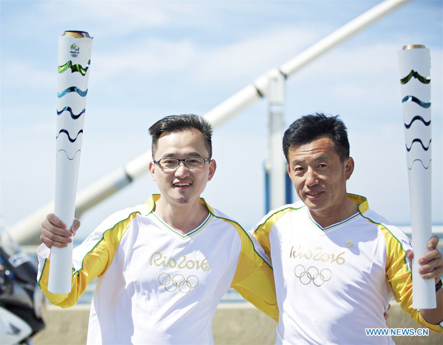 Chinese torchbearers attend Olympics torch relay in Greece