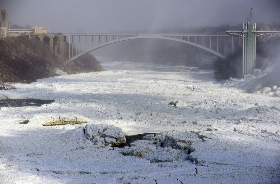 Icy beauty at Niagara Falls