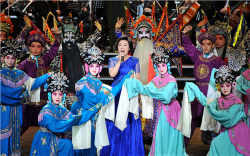 Fourth Yangtze River Piano Music Festival opens in Yichang