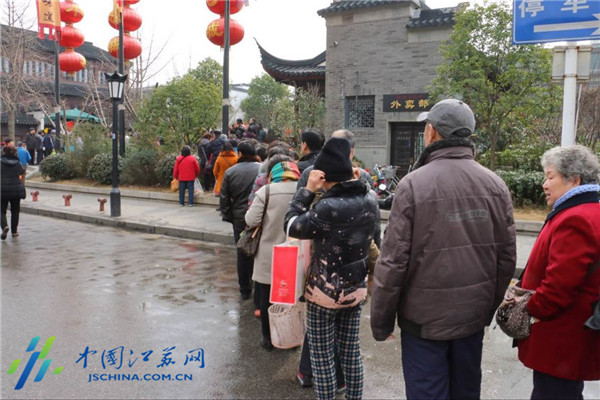 Sales of yuanxiao boom before Lantern Festival