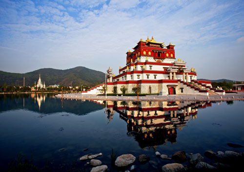 Lingshan Buddhist Scenic Spot