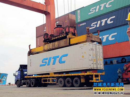 Fangchenggang receives first batch of Guangxi's maritime imported fruits