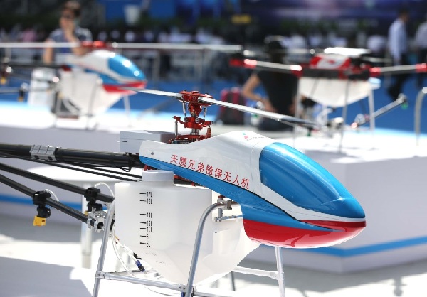 Hi-tech fair blazes with drones