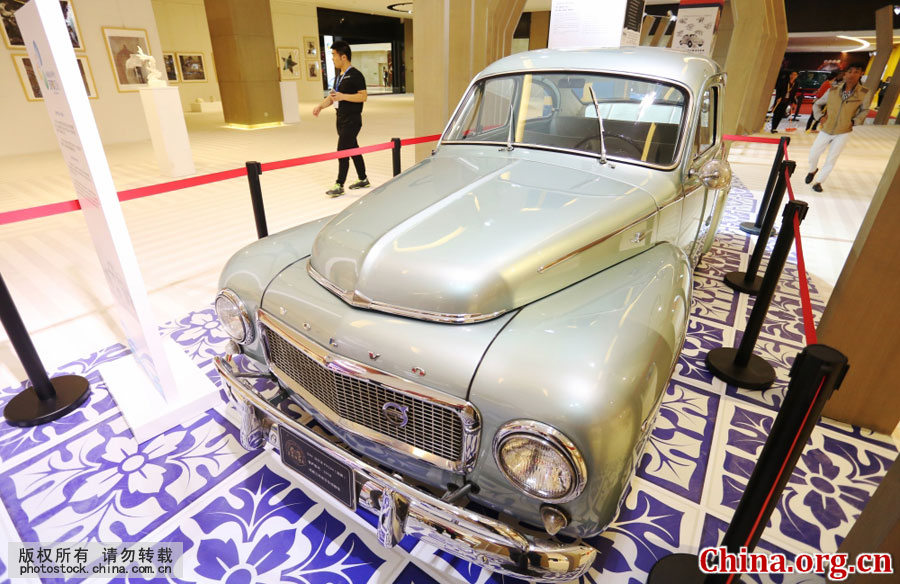 Classic cars at Sanya tourism trade expo