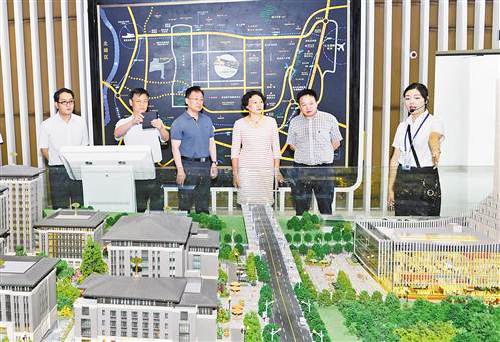 Delegation gives thumbs-up to Chongqing