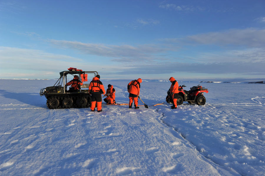 Find a way in Antarctica