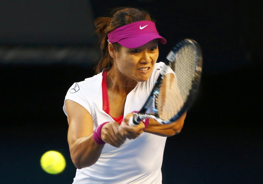 Li Na beats Cibulkova to win Australian Open