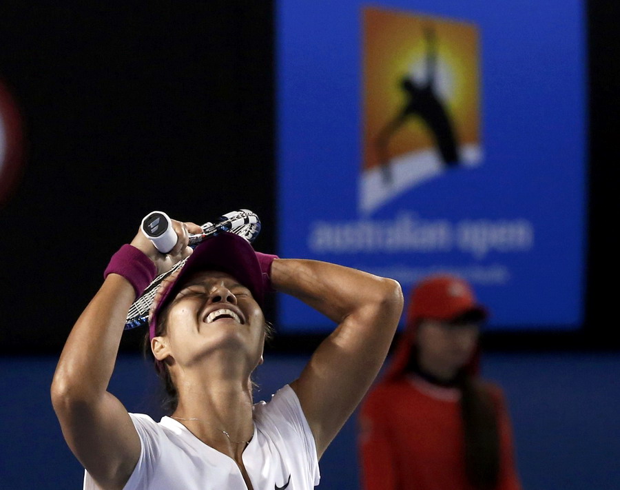 Li Na beats Cibulkova to win Australian Open