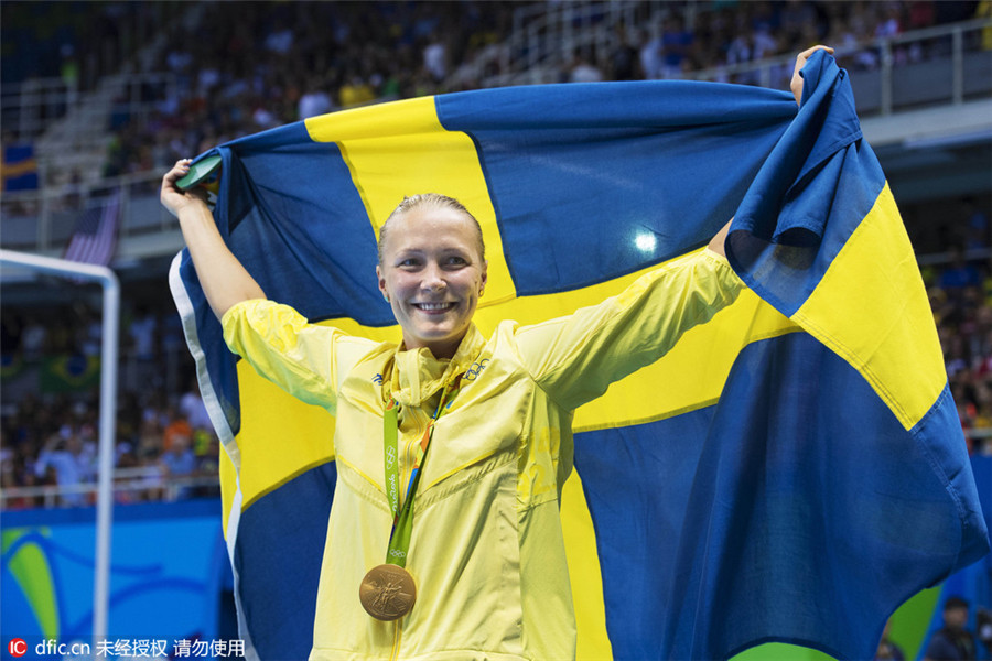 Ace swimmers make record-breaking splash in Rio