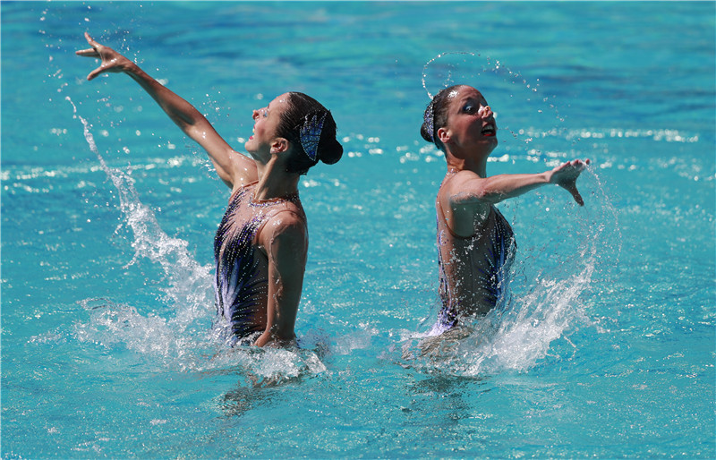 Chinese synchronized swimming duo advances into final