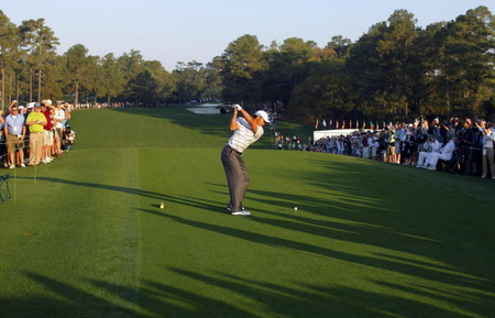 Tiger Woods turns up early at Augusta National