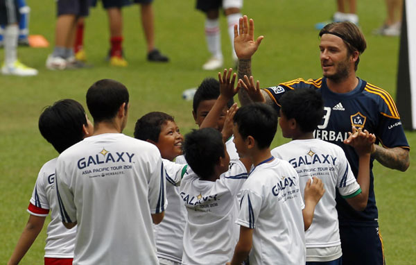 Beckham visits Indonesia with LA Galaxy