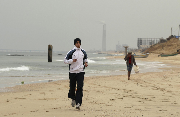 Gaza runner ready to fly Palestinian flag in London