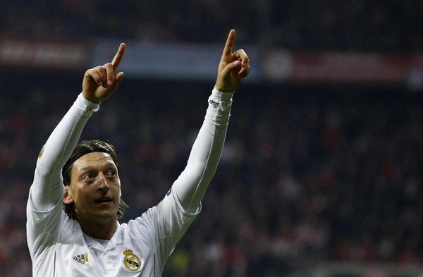 Real Madrid Falls to Bayern Munich, 2-1