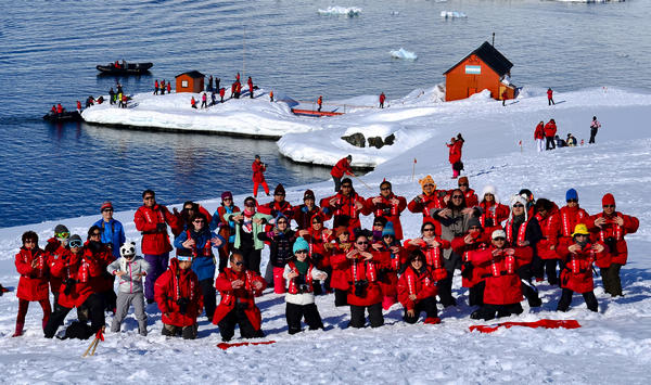 Record broken for Tai Chi practice on Antarctica