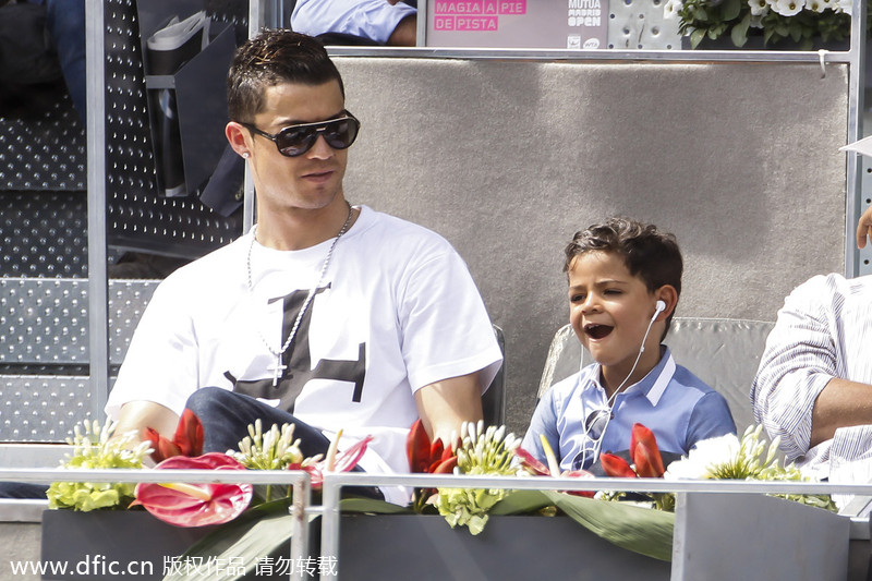 Ronaldo and son spotted in Madrid Open