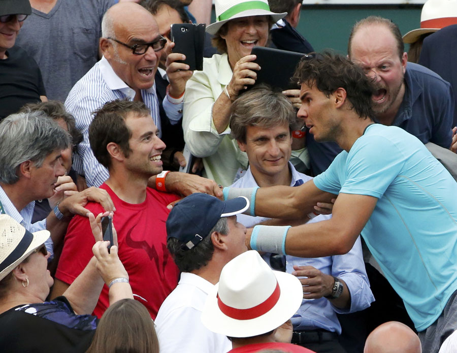 Claycourt machine Nadal reaches cloud nine in Paris