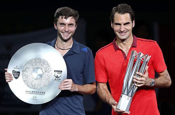 Federer wins 4th title of year at Shanghai Masters