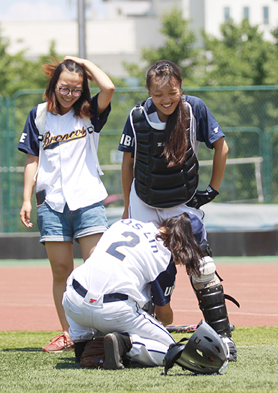 Baseball becomes a hit with students