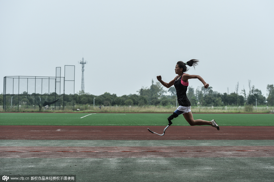 Chinese 'blade runners' fight for sports dreams