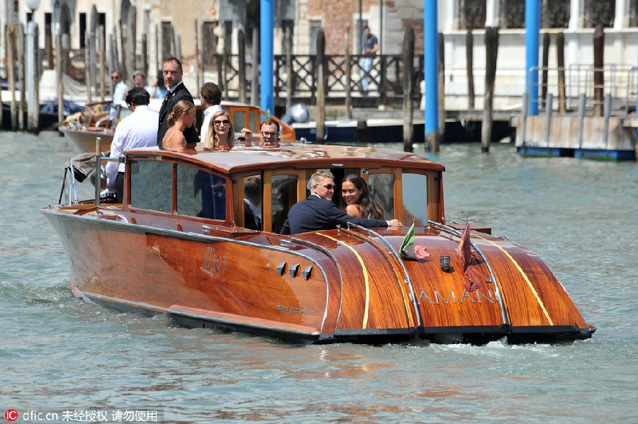 Sports star Ivanovic, Schweinsteiger holds wedding in Venice