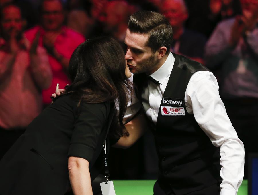 Selby beats O'Sullivan to win UK Championship