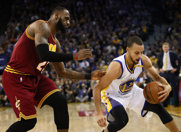 Warriors rout defending champion Cavaliers 126-91 in rematch