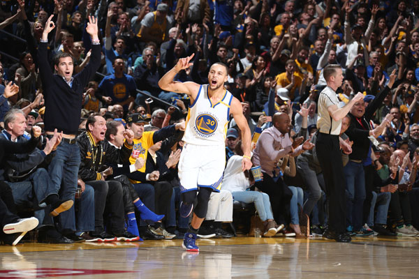 Warriors rout defending champion Cavaliers 126-91 in rematch