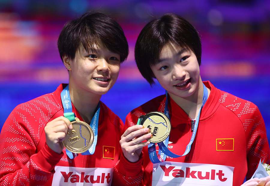 Chinese divers add two synchronized gold medals at the worlds