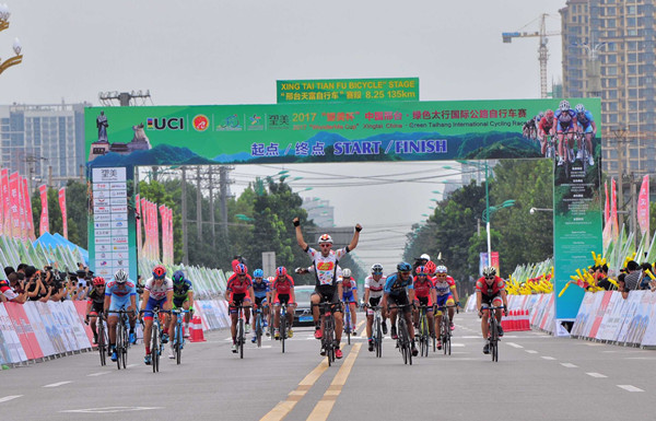 Ancient city welcomes world-class cyclists with green scenery