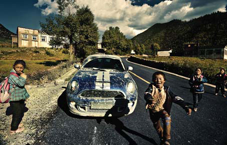 Family's drive to Everest an epic MINI adventure