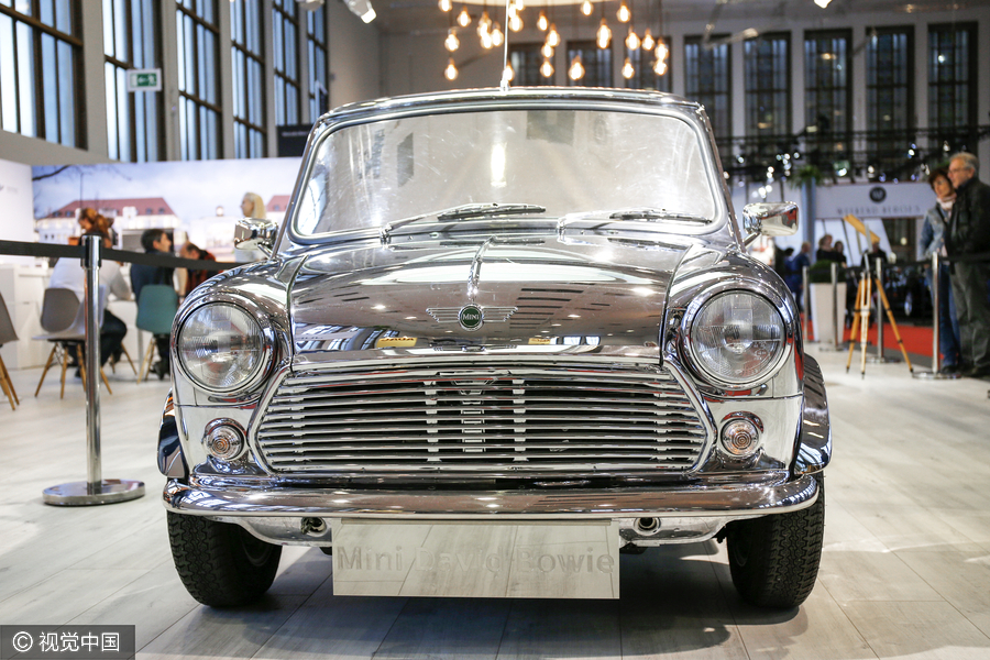 Classic cars glitter at Berlin motor show