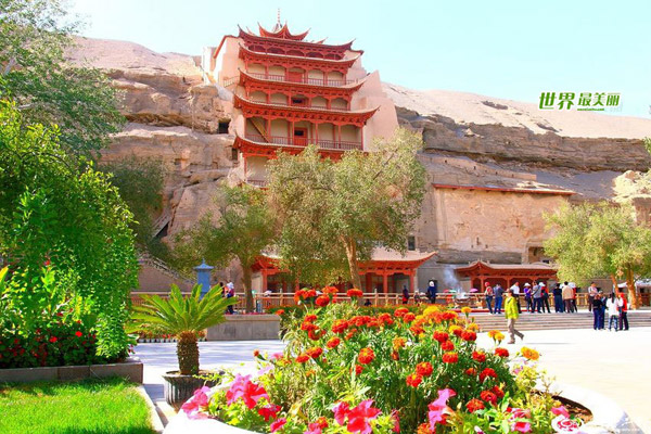 Mysterious scenery of Dunhuang