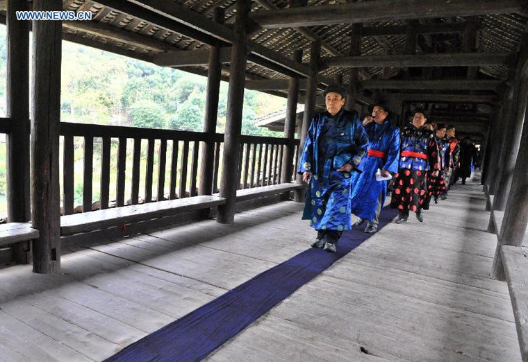 People celebrate 100th anniversary of bridge completion in SW China