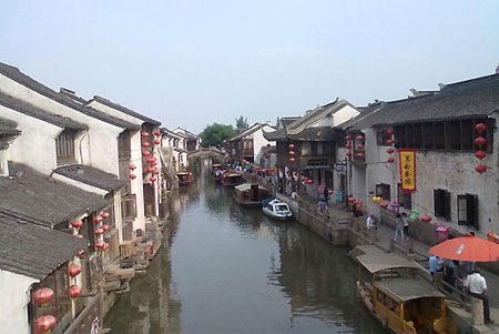 Top 10 satisfying tourist cities of 2012 in China