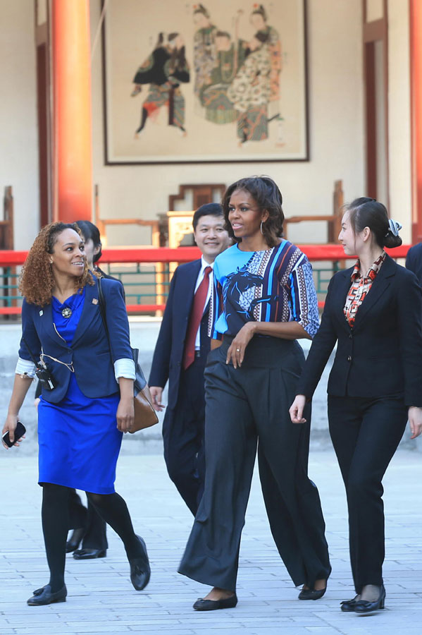 Michelle Obama visits Summer Palace