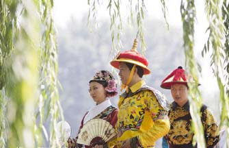 Lhasa: Museum of Tibet favored by tourists during summer peak