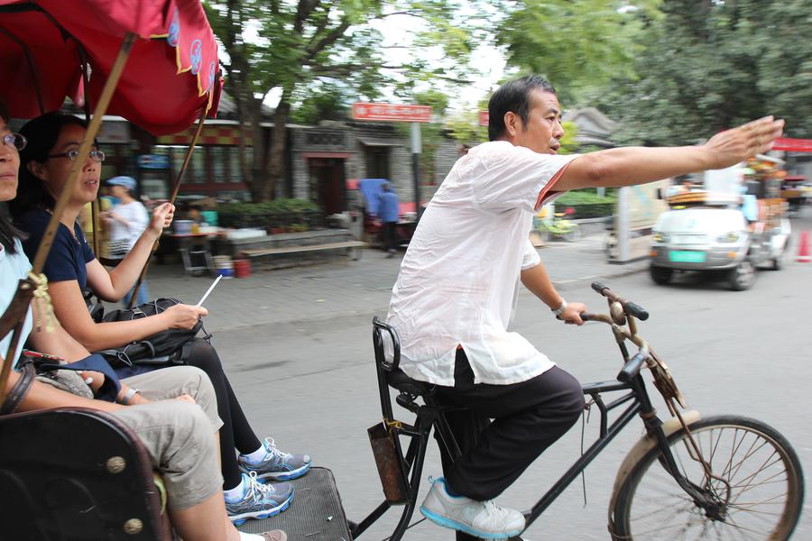 Rickshaw driver's regular day in Beijing