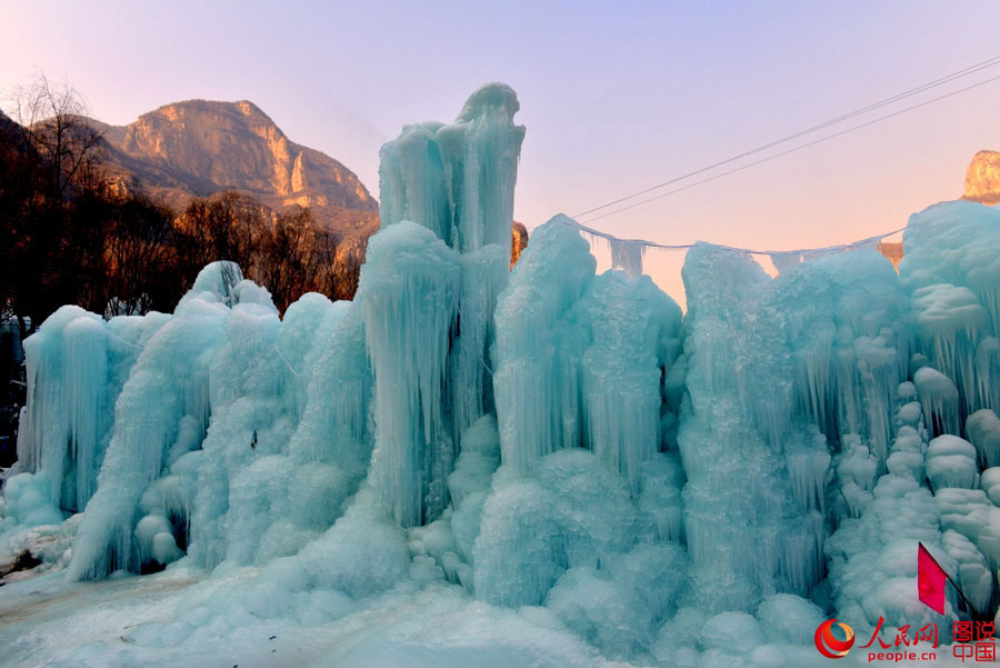 Dreamlike scenery of Huhushui waterfall