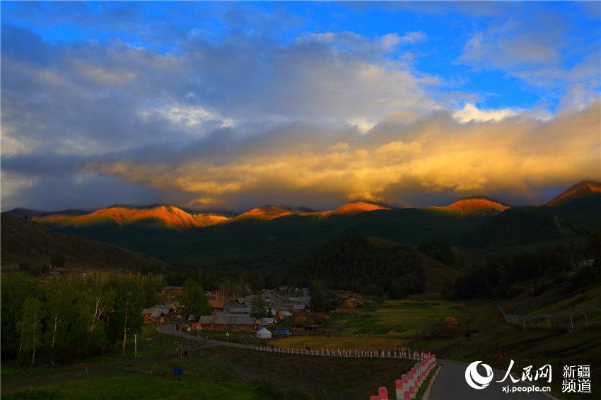 Intoxicating 'Shangri-la' in Xinjiang