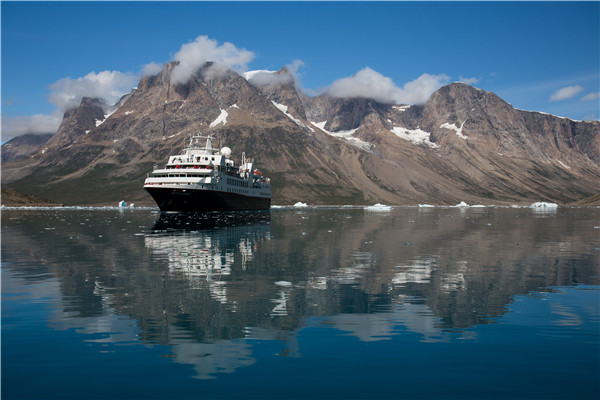 Voyaging through Greenland's ice world